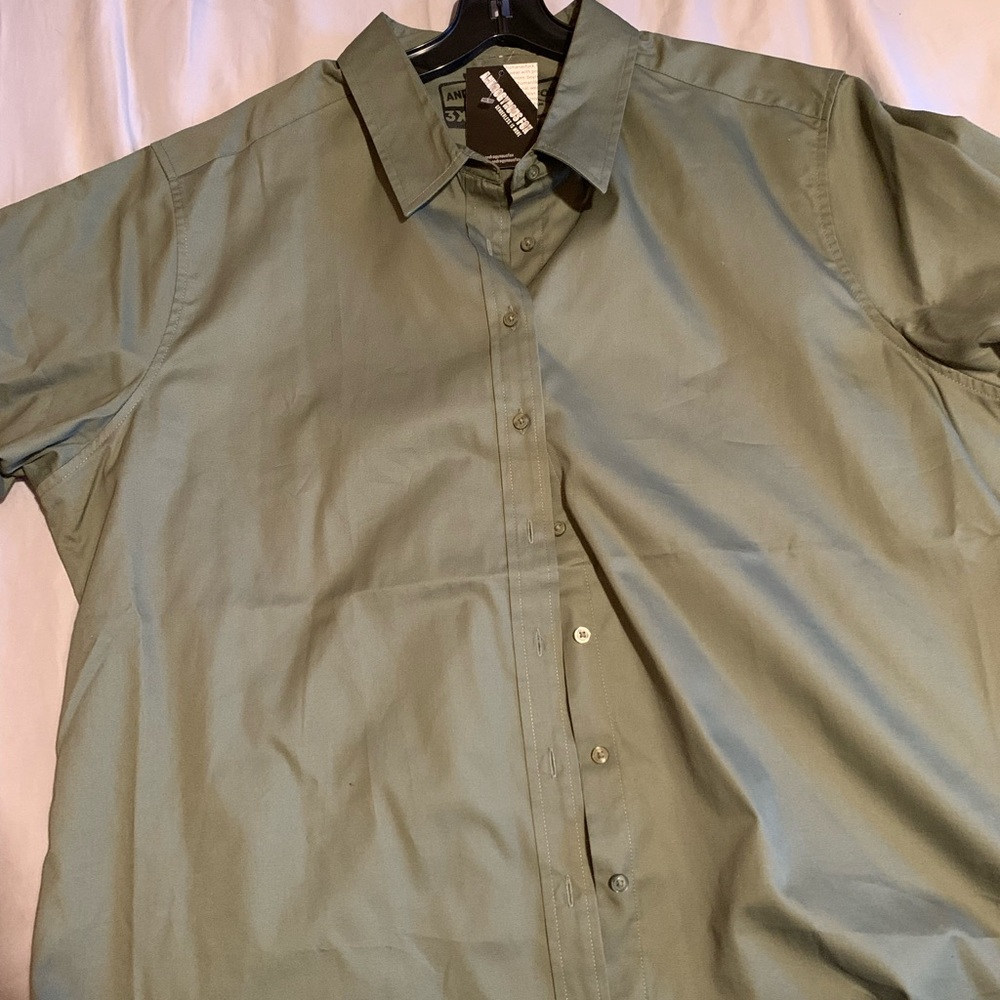 Androgynous Fox button up shirt.
